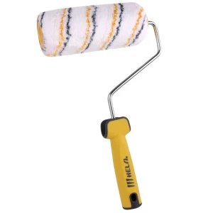 Rodillo pintar corta gota 23 cm de HELA, ideal para acabados lisos y sin salpicaduras.
